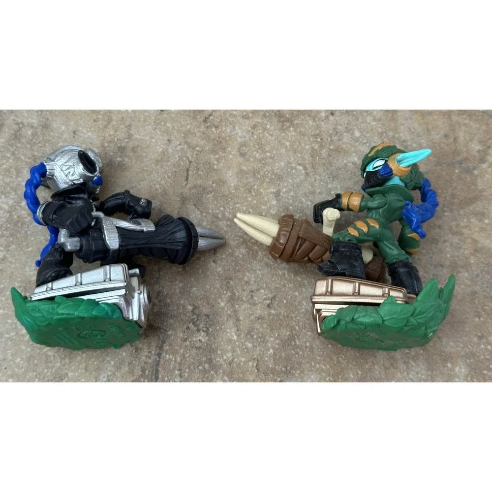 Activision Skylanders Lot Of 2 Action Figures Green Bottom